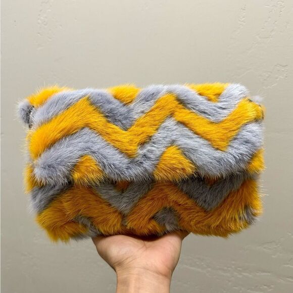 Real Mink Fur Colorblock Herringbone Pattern Handmade Slouchy Bag/Crossbody - Picture 5 of 16